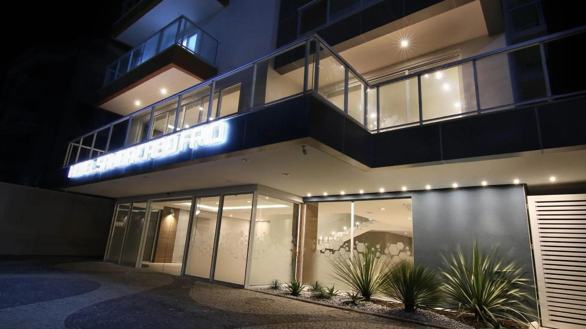 Hihome - Royale Hotel Samba Cabo Frío 0*,  Brasil